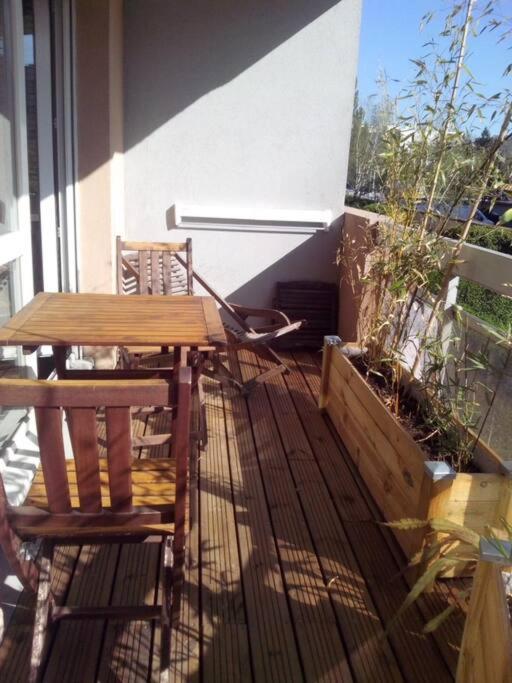 City & Cosy, Lyon Charcot- Wifi - Lave Linge - Balcon - Parking Extérieur photo