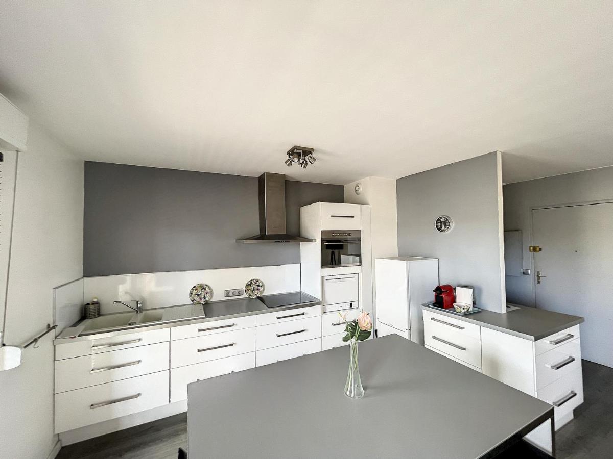 City & Cosy, Lyon Charcot- Wifi - Lave Linge - Balcon - Parking Extérieur photo