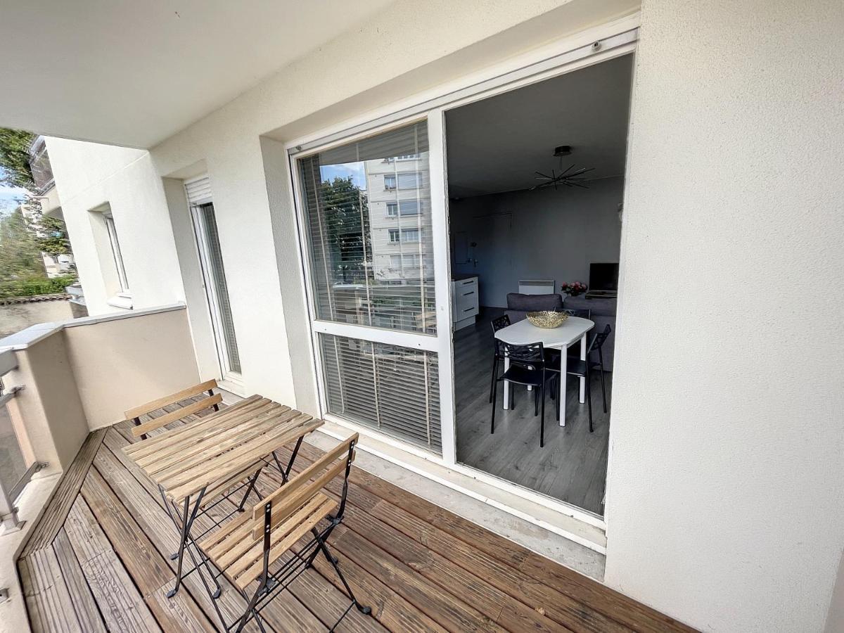 City & Cosy, Lyon Charcot- Wifi - Lave Linge - Balcon - Parking Extérieur photo