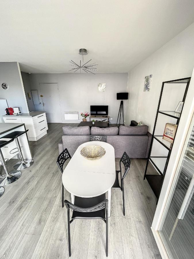 City & Cosy, Lyon Charcot- Wifi - Lave Linge - Balcon - Parking Extérieur photo