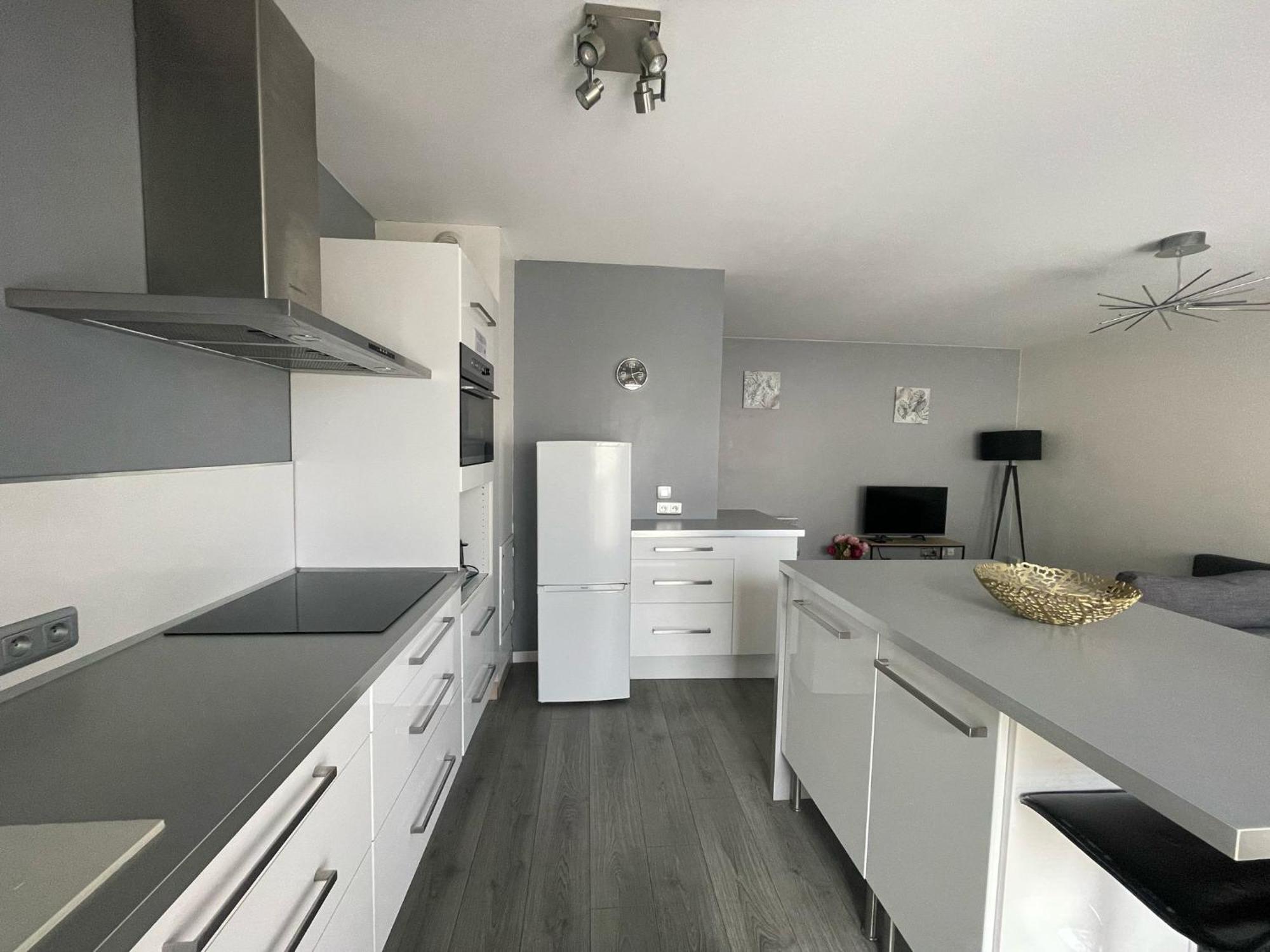 City & Cosy, Lyon Charcot- Wifi - Lave Linge - Balcon - Parking Extérieur photo